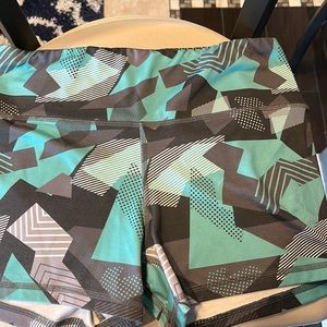 Fleo Power High Rise 4" Shorts.